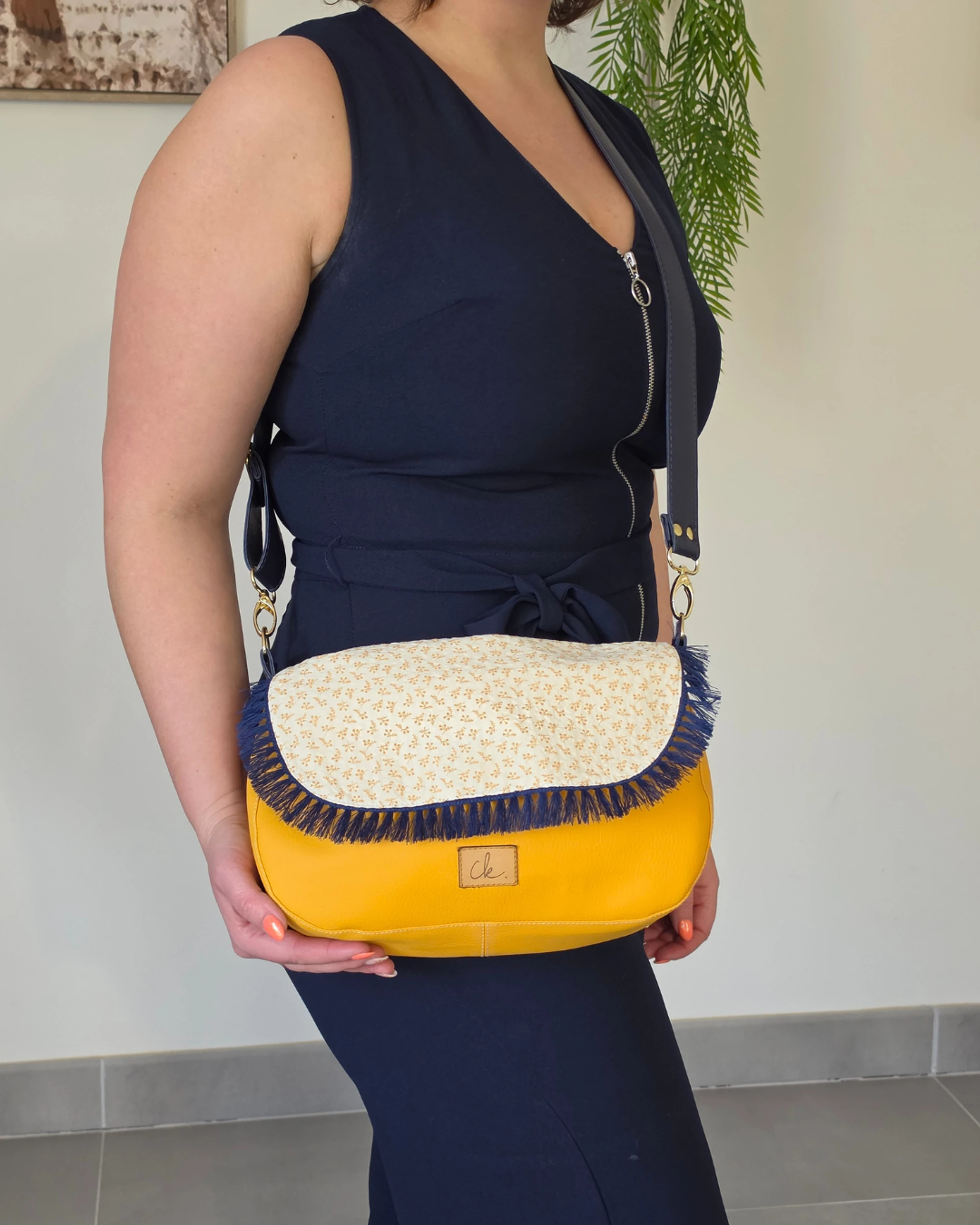 Mini epona mimosa Mini epona mimosa